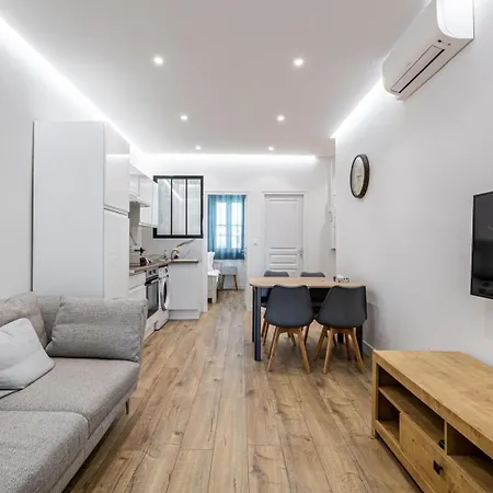 Le Bamboo Idealement Situe En Centre-ville, Pour Familles Ou Petits Groupes * 戛纳